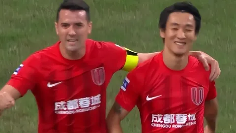 叶璇辟谣与黄奕矛盾传闻：黄奕有意暂住我家