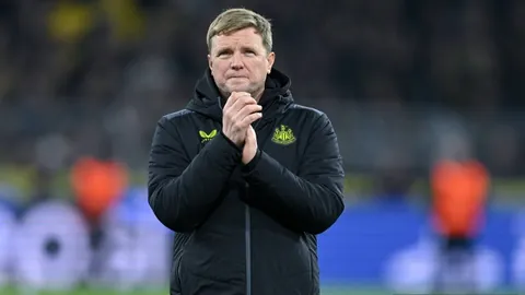 拜仁球员十字韧带重伤赛季终结，加拿大借此战胜美国